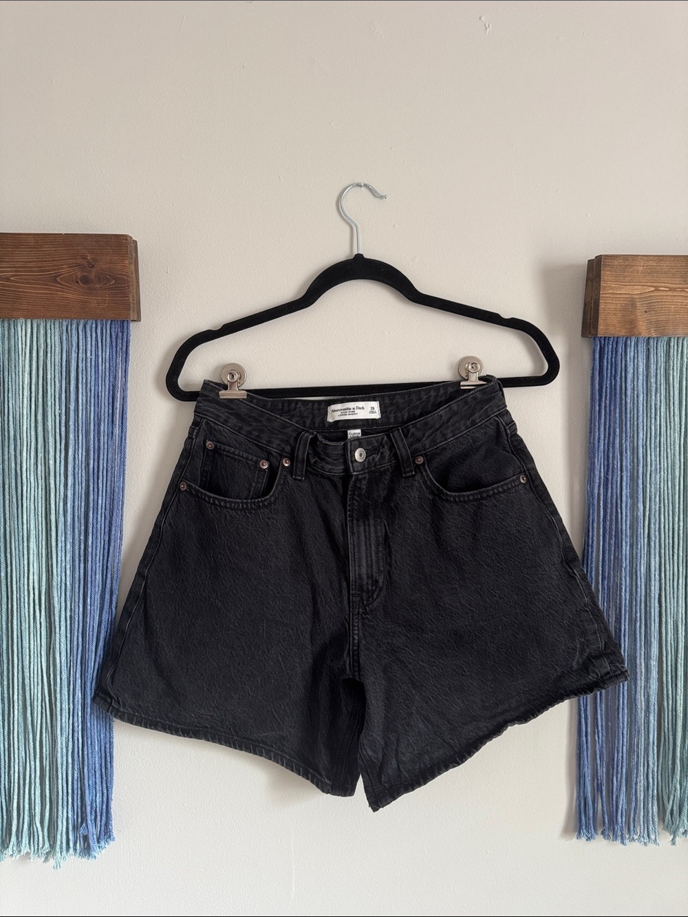 Abercrombie & Fitch Black High-Rise loose short